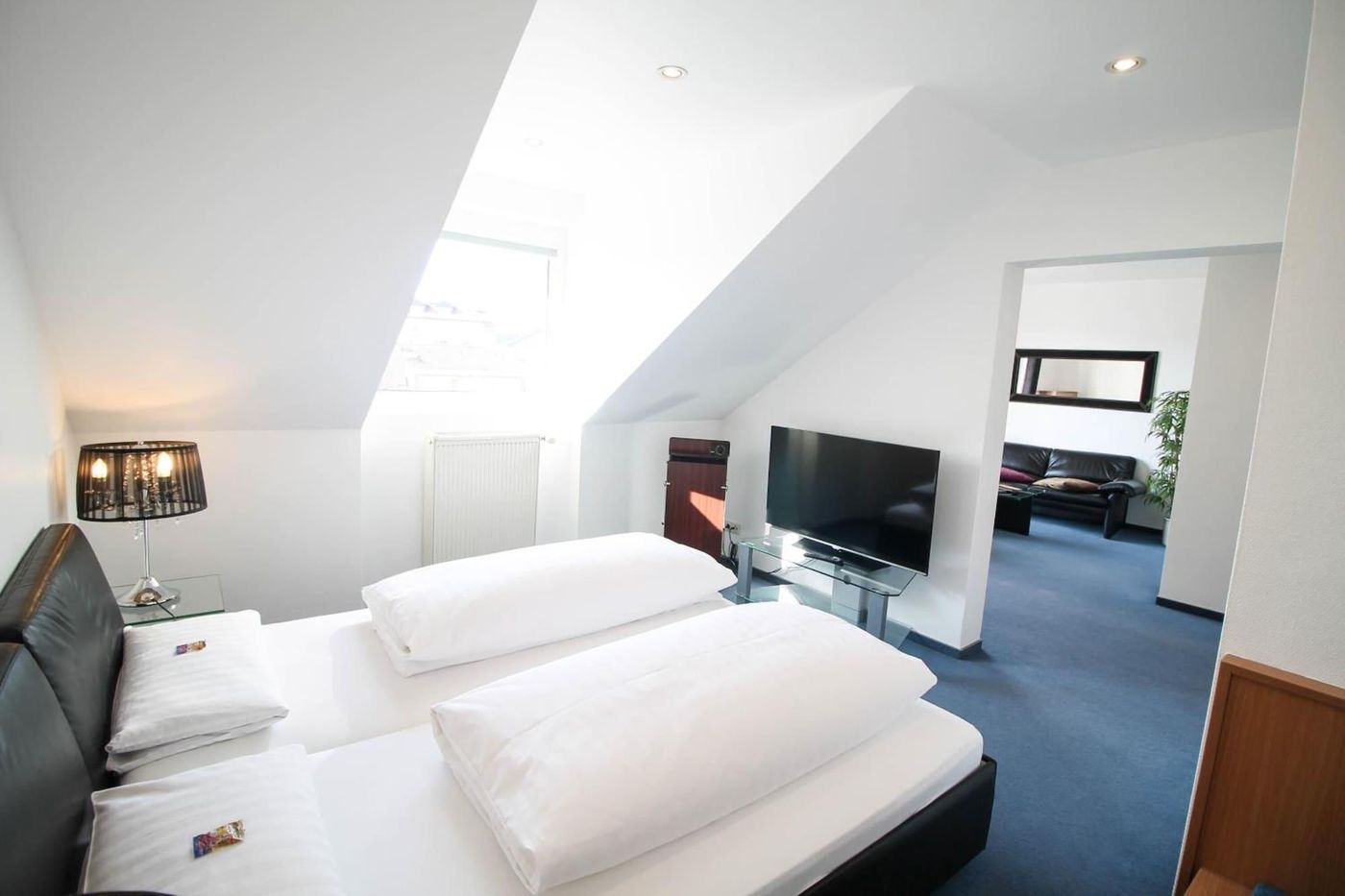 Am Zoo - Germany - FRANKFURT AM MAIN  - Room - 6