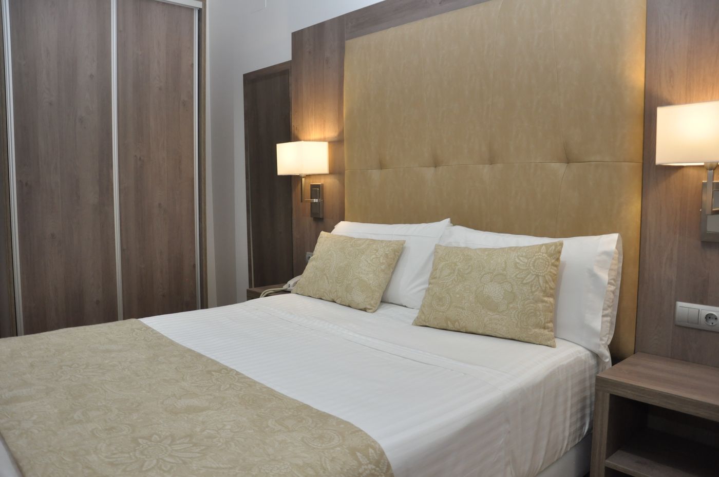 Selu-Spain-CORDOBA-Room-7