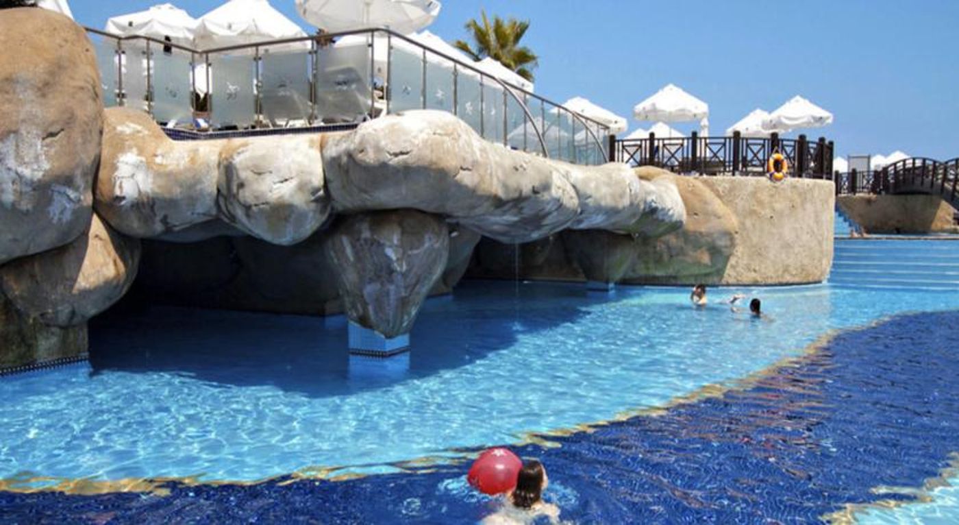 Fame-Residence-Lara---SPA-Pool-7