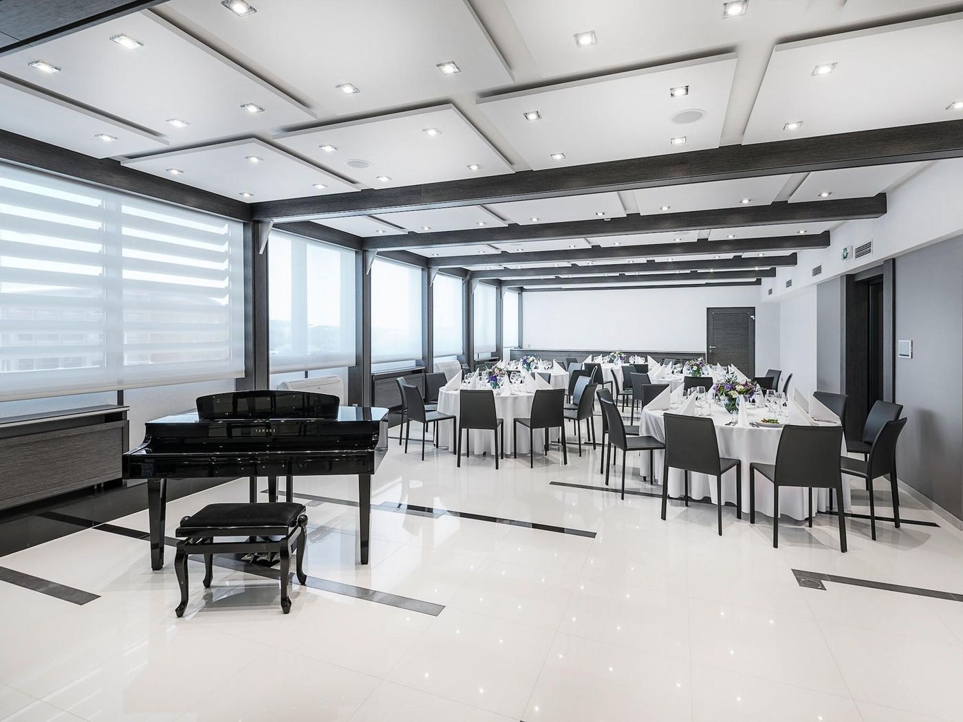 Vanilla-Aparthotel-Sports-and-Entertainment-20