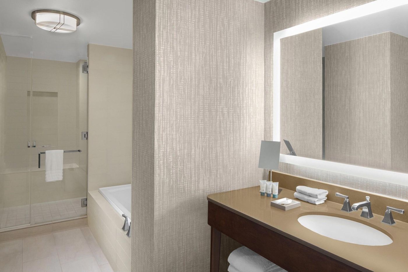 Westin-New-York-Grand-Central-Hotel-Room-33