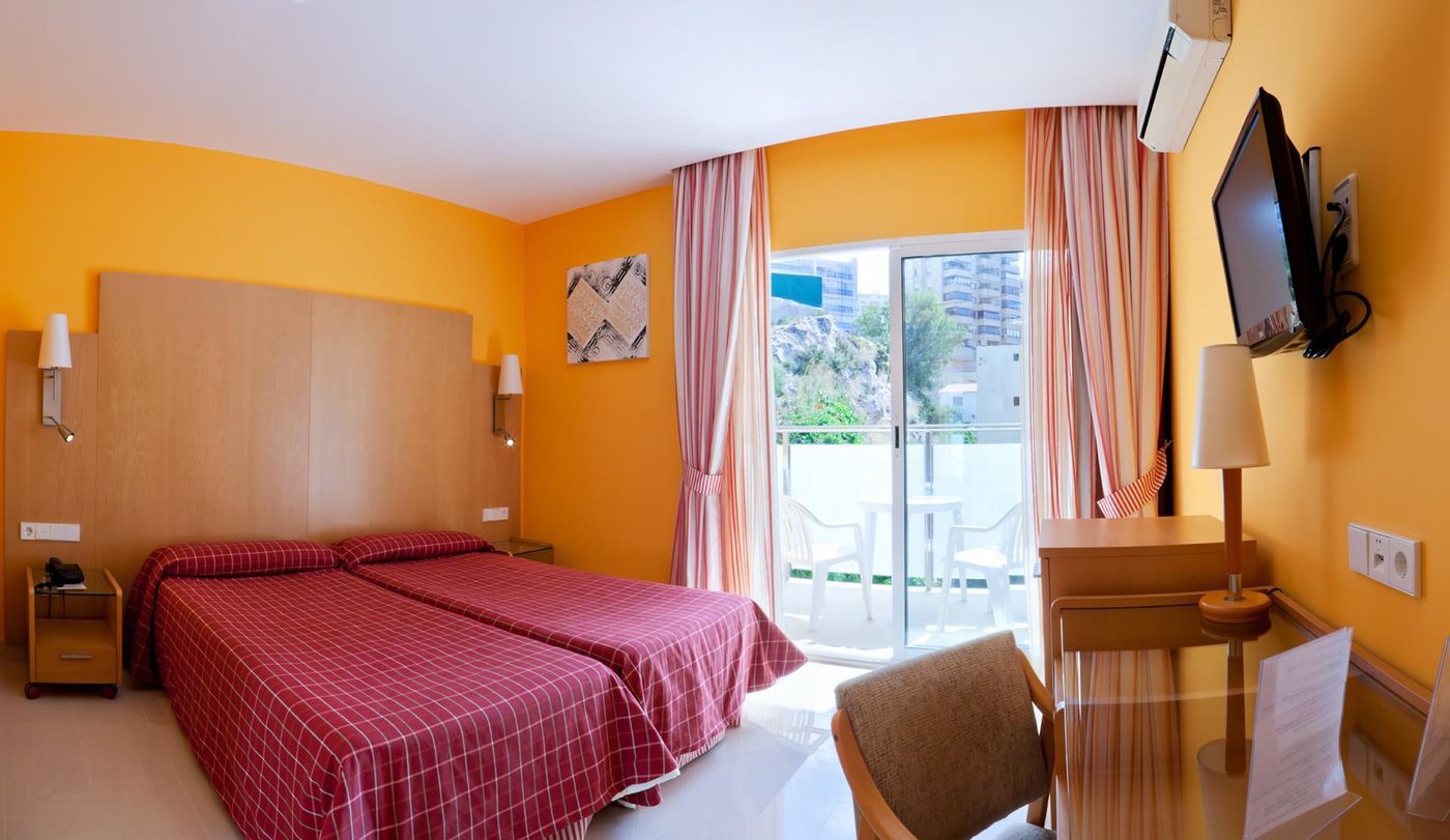 Hotel-La-Cala-Room-15