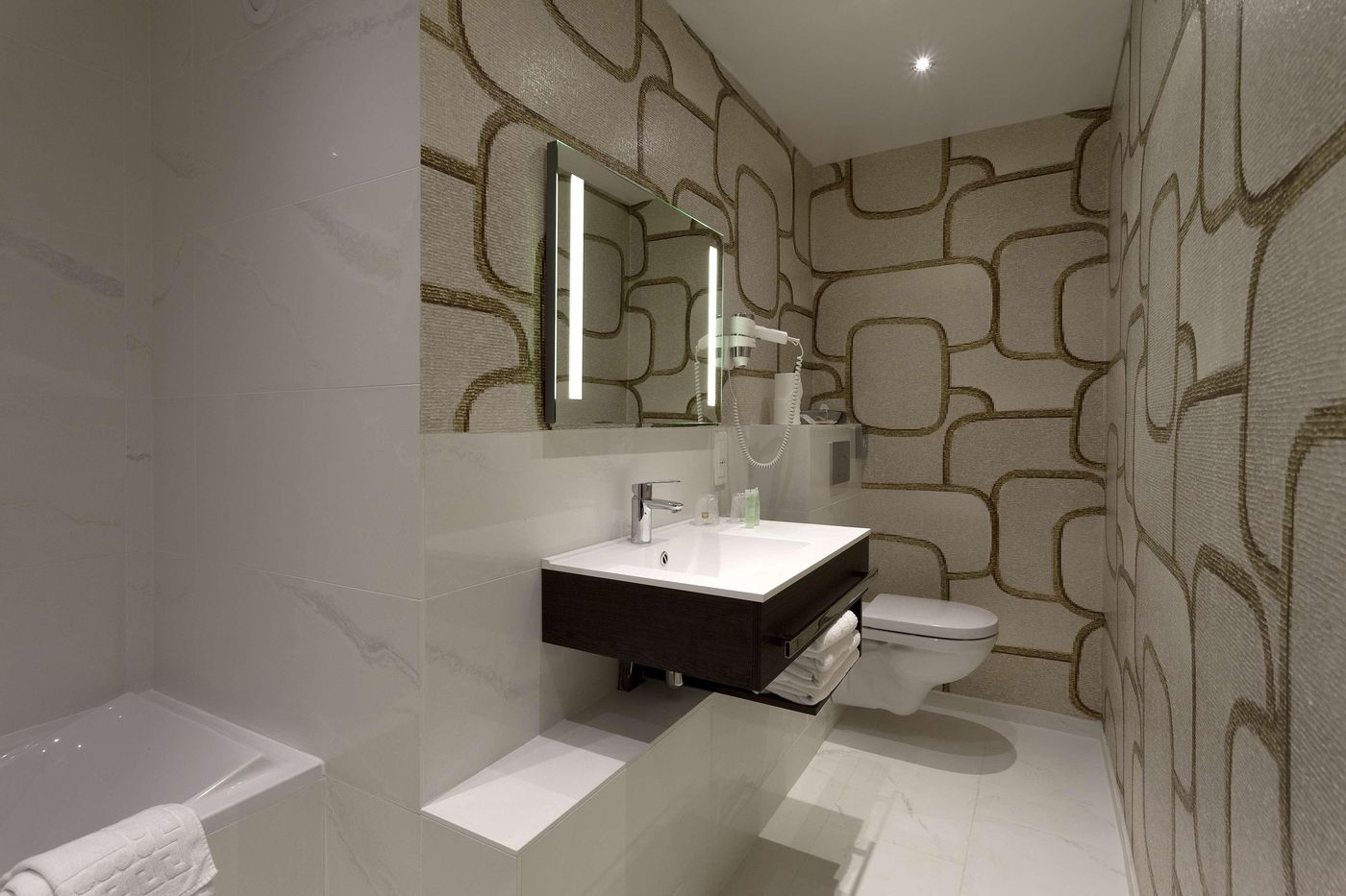 Best Western Hotel Ronceray Opera-France-Paris-Room-8