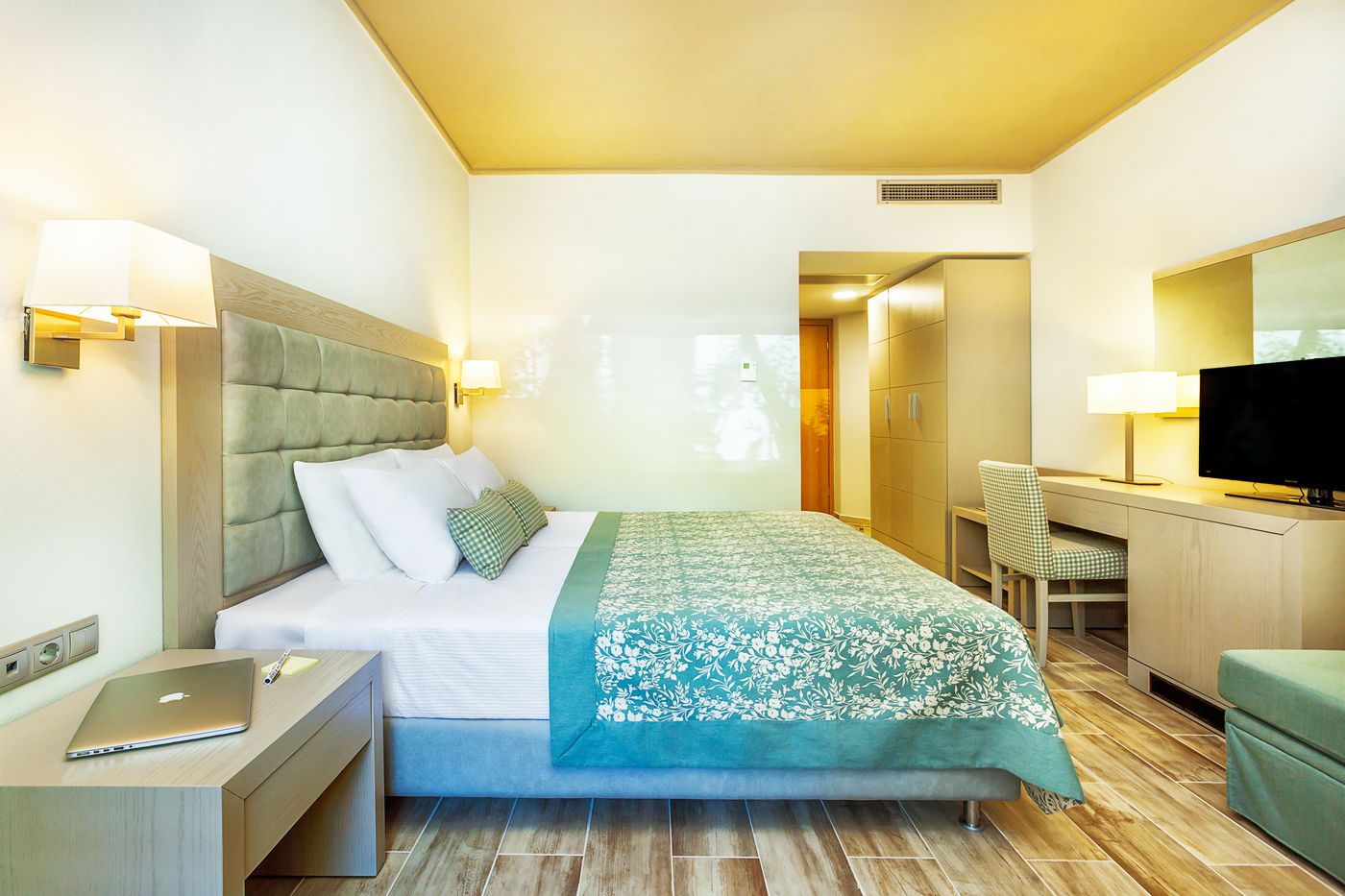 Anastasia-Resort-Room-30