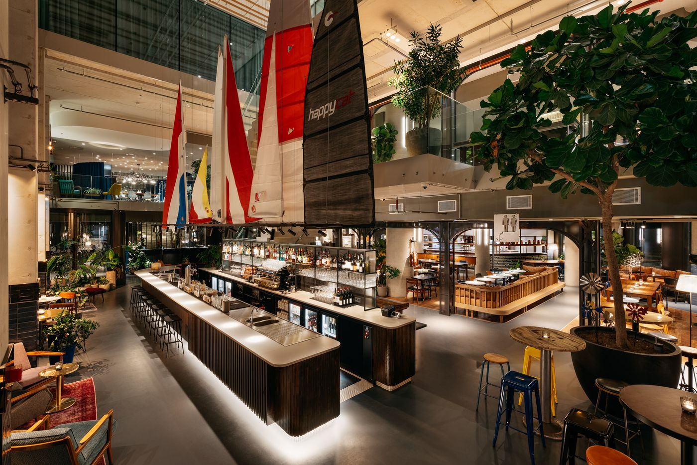 Ruby-Emma-Hotel---Bar-Bar-2