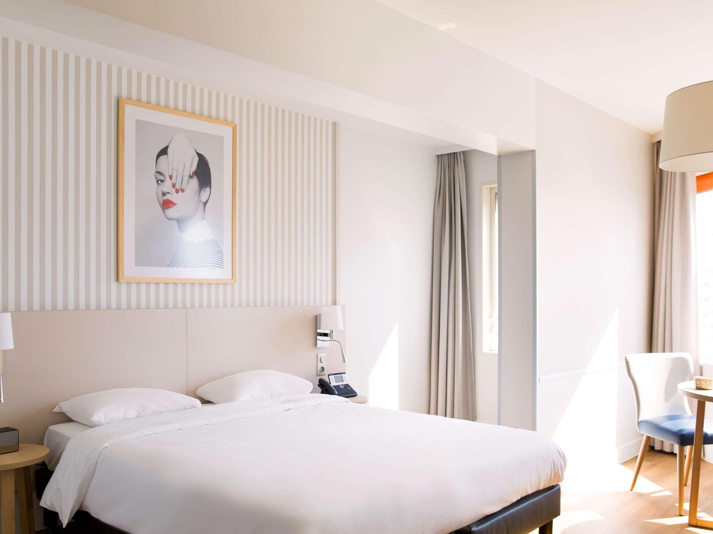 Adagio-Paris-Tour-Eiffel-Room-49