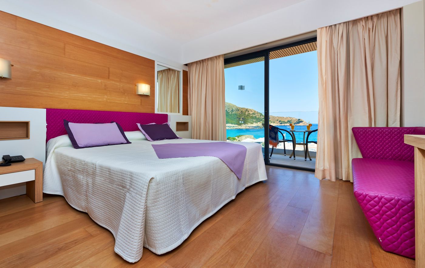 S'Entrador Playa Hotel and Spa