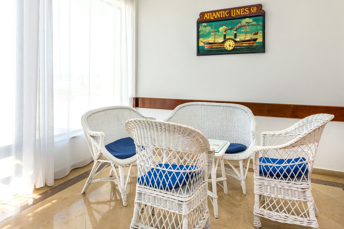 Janelas-do-Mar-Bar-34