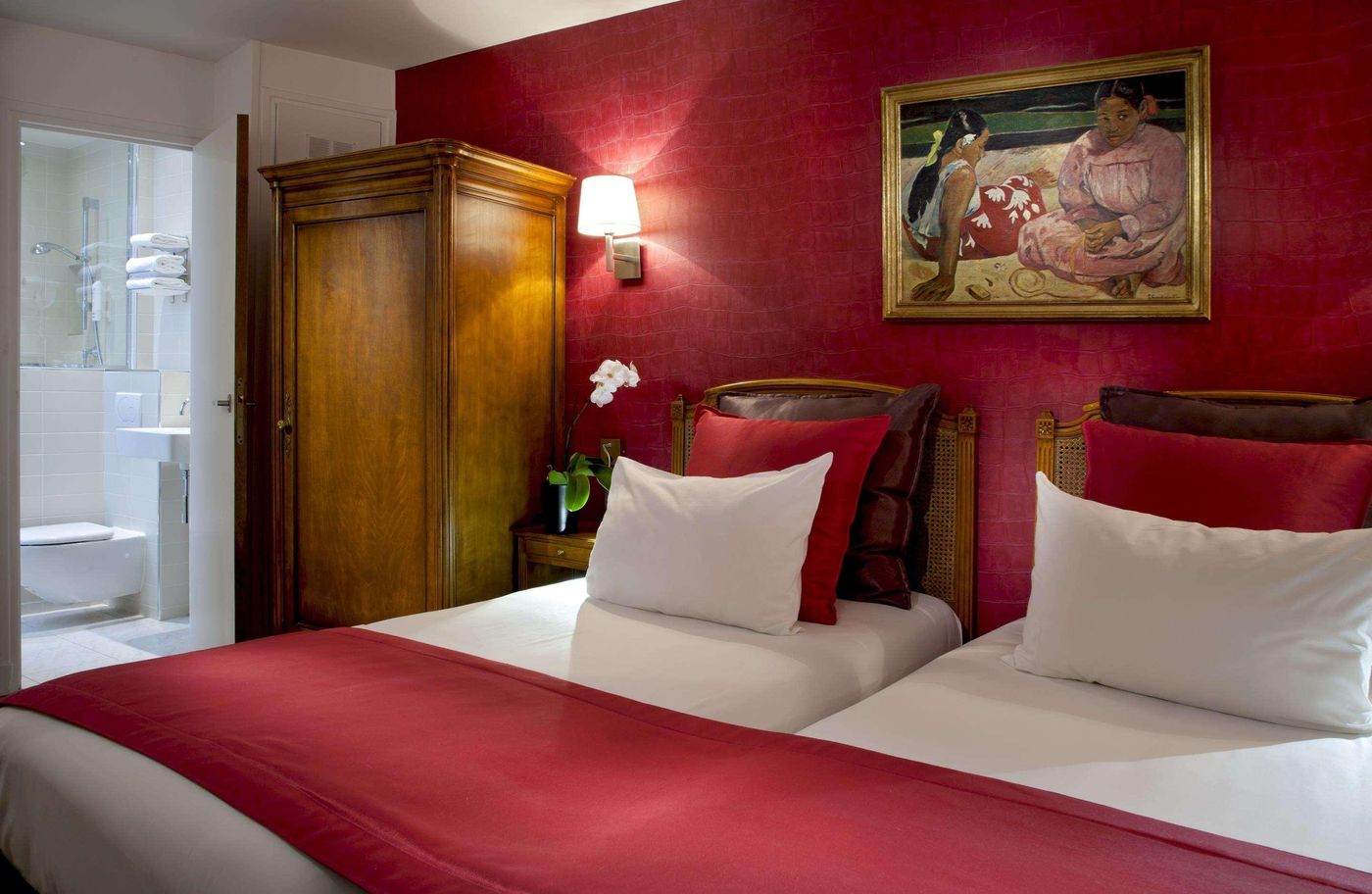 Best-Western-Tour-Eiffel-Invalides-Room-18