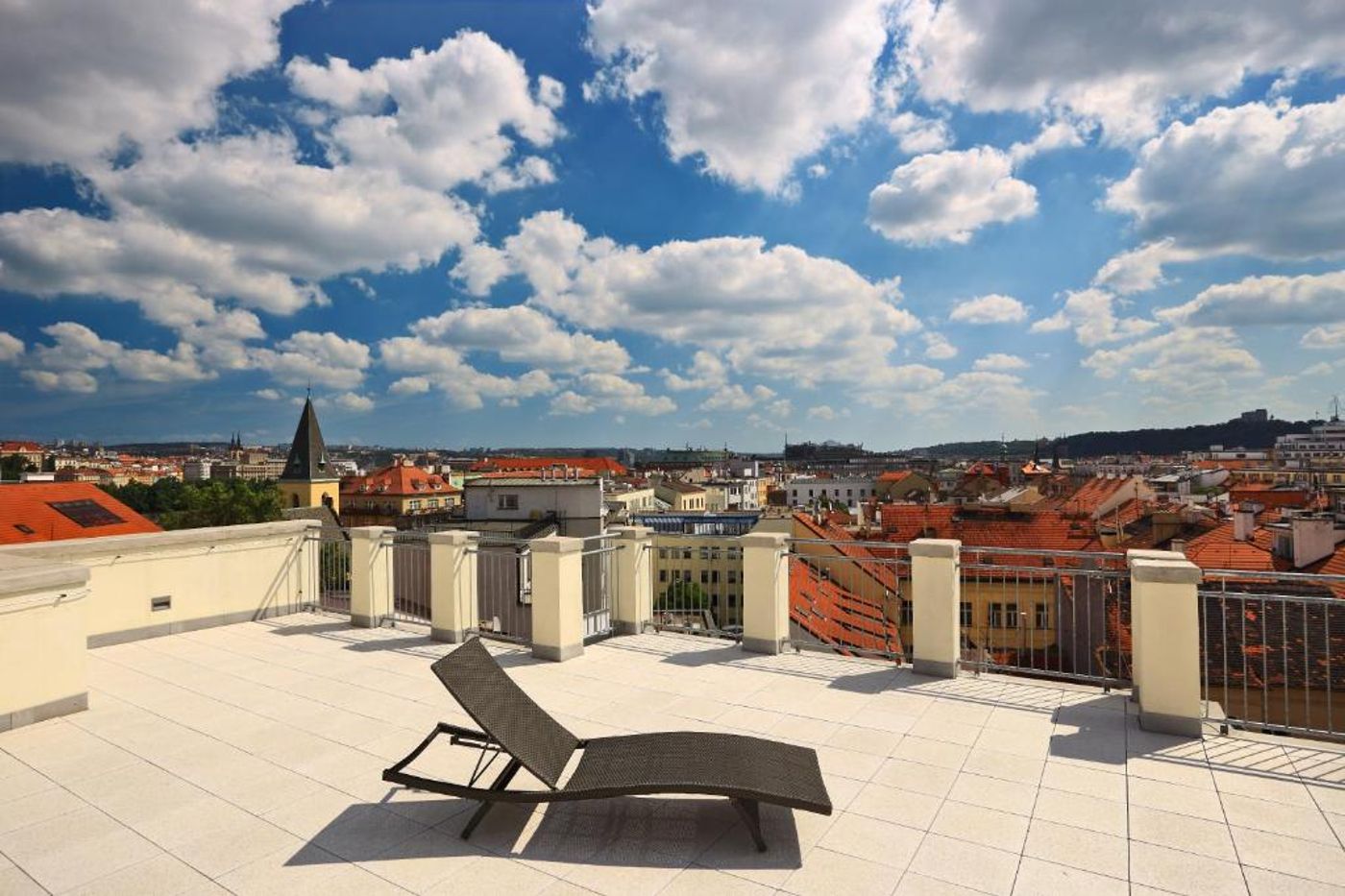 Salvator-Superior-Apartments-Room-1