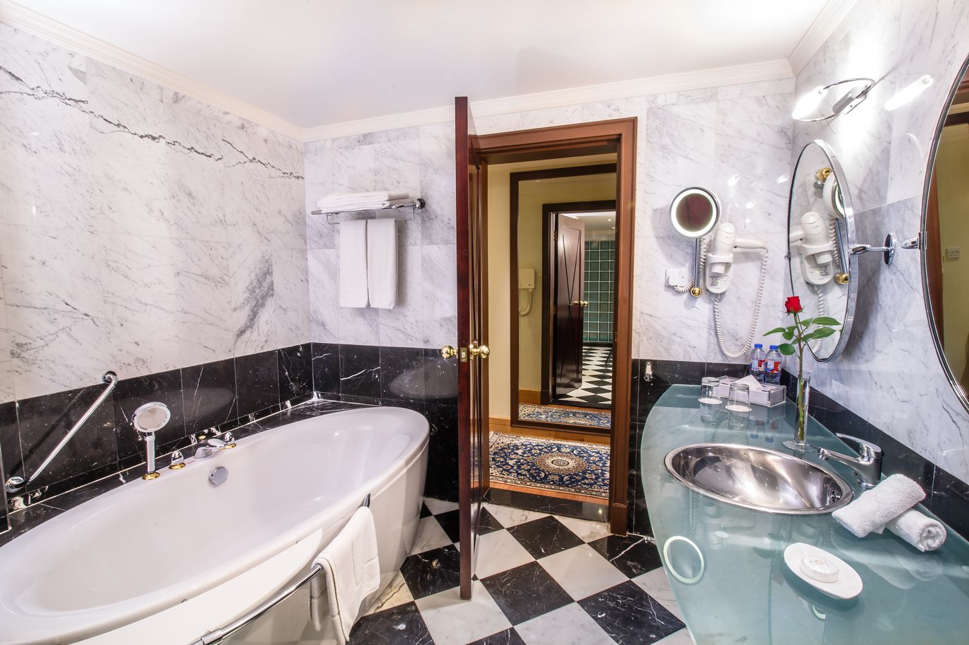 Grand-Excelsior-Deira-Hotel-Room-25