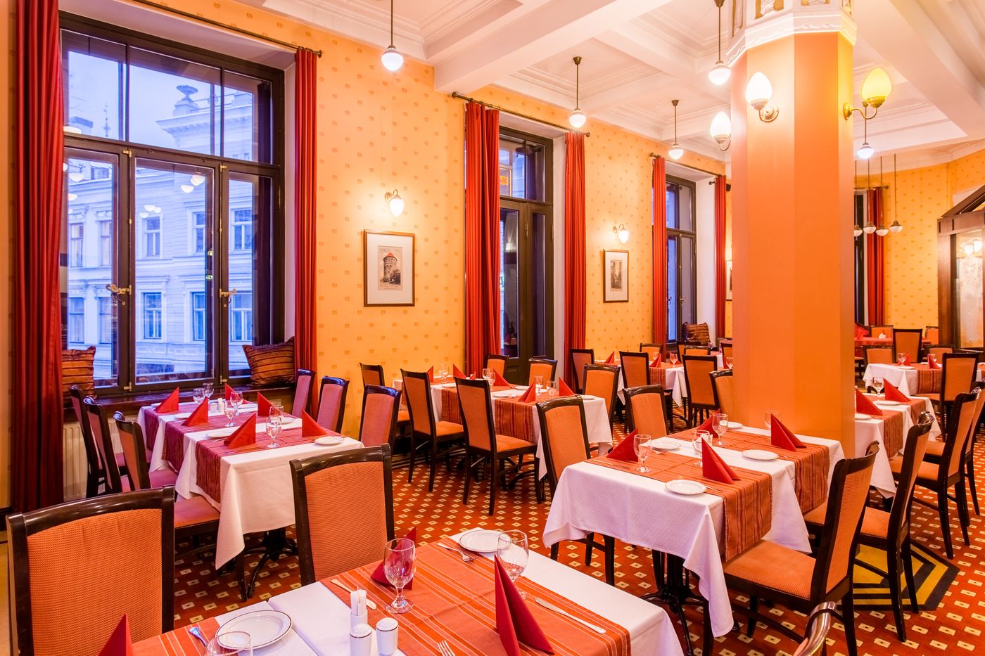 Hestia-Hotel-Barons-Restaurant-19