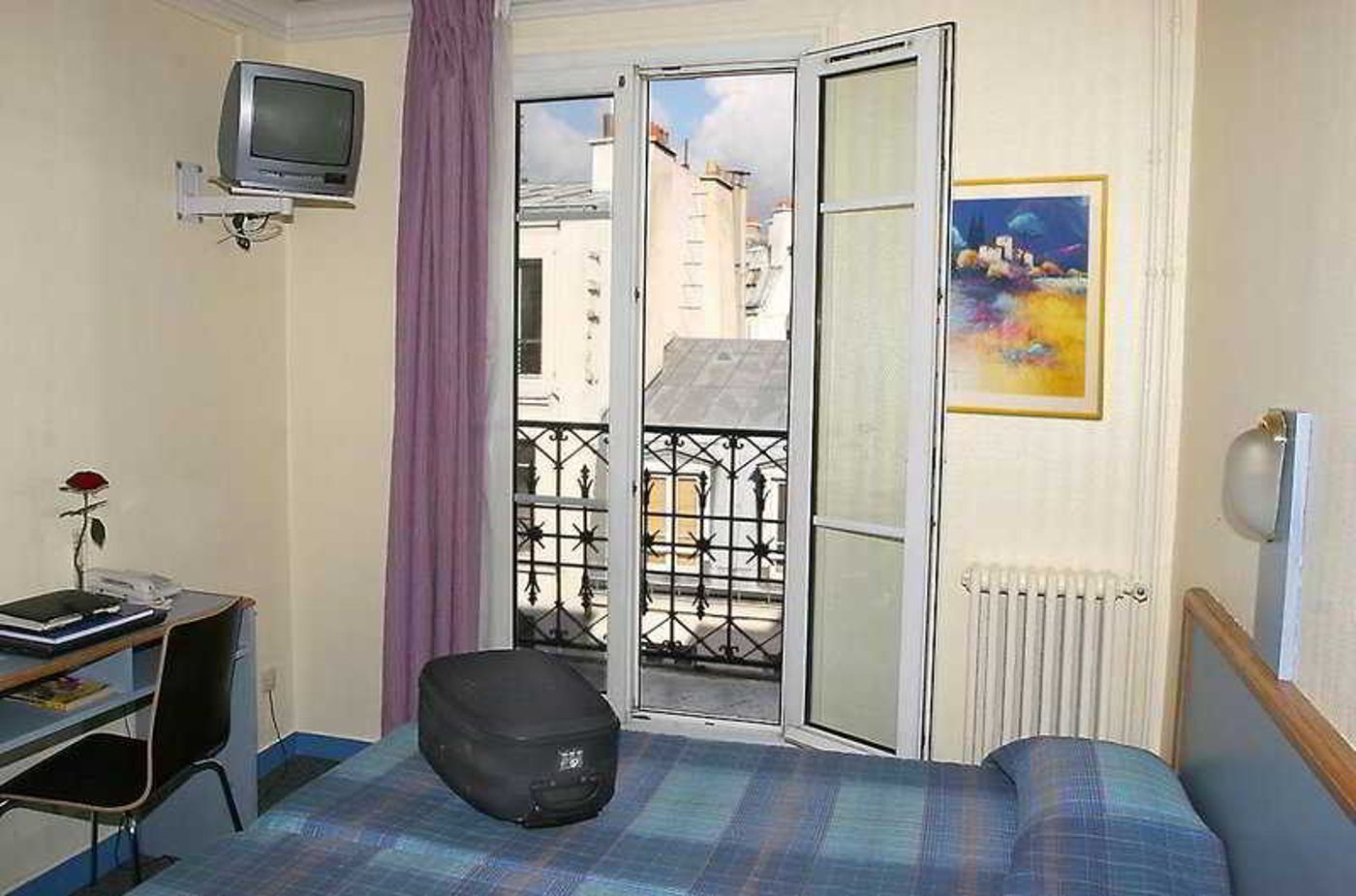 Amarys-Simart-Room-4