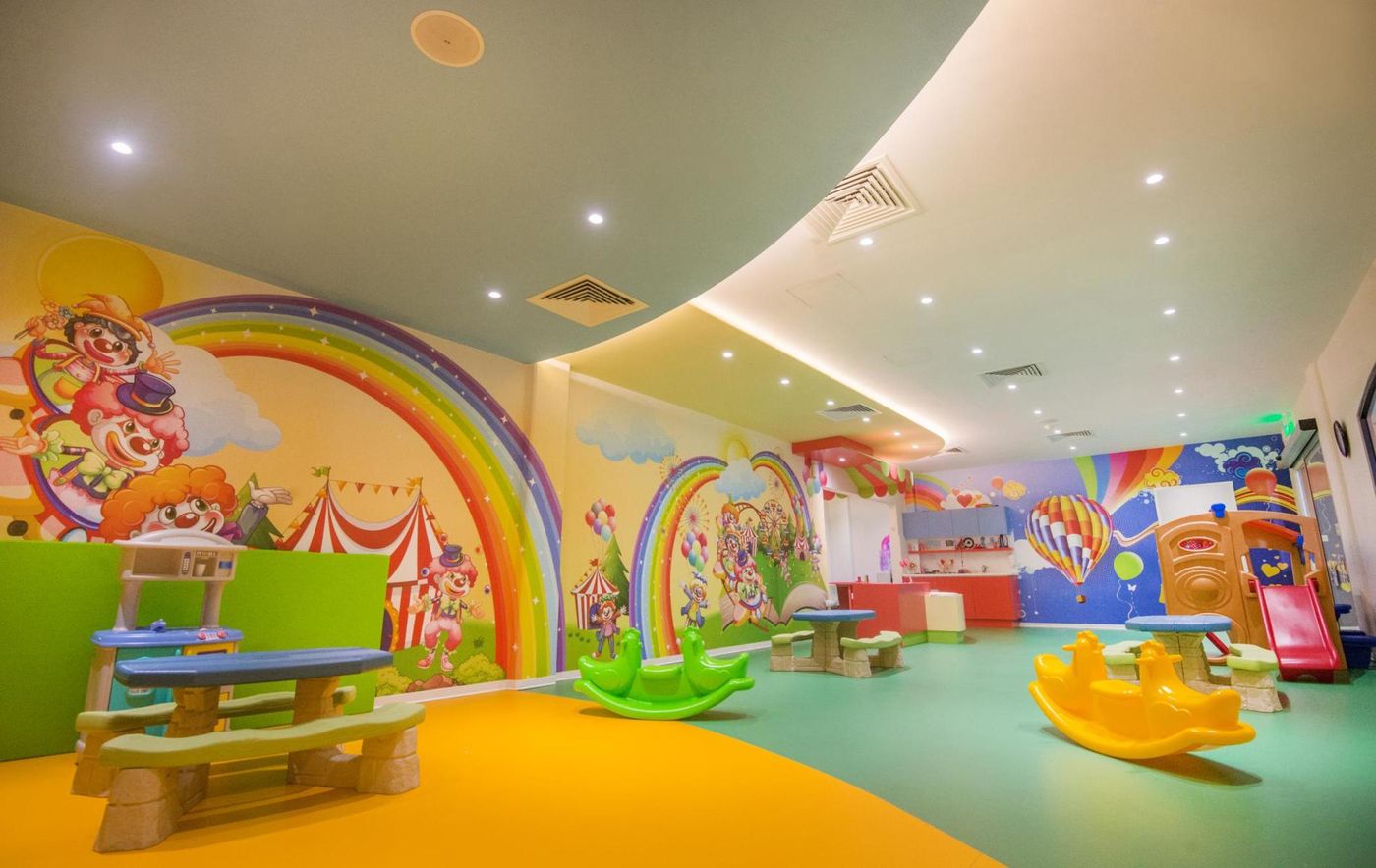 Adams-Beach-Hotel-Sports-and-Entertainment-68