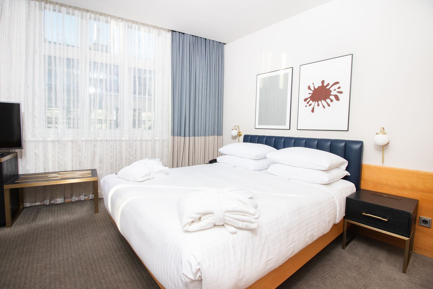 K-K-Hotel-Fenix-Room-35