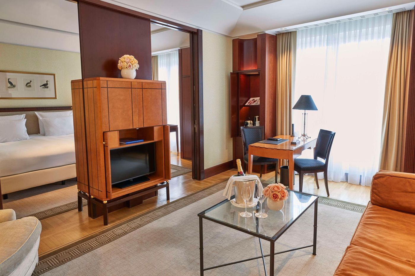 Adlon-Kempinski-Berlin-Room-40