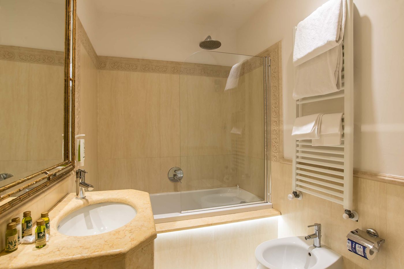 Atlantic-Palace-Room-64