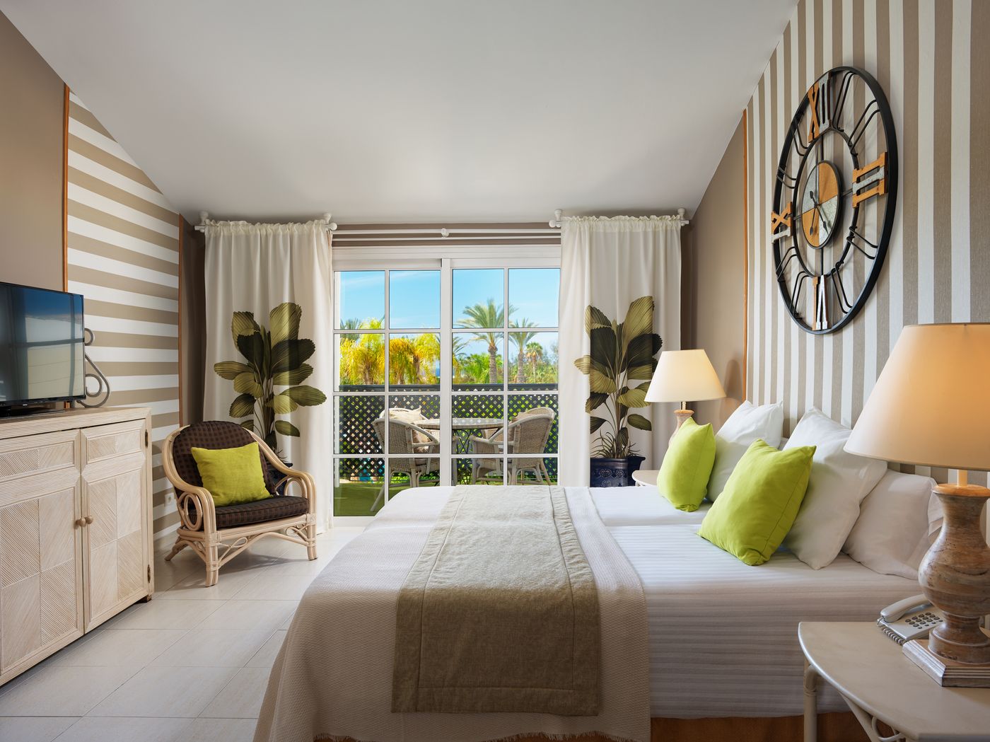 Gran-Oasis-Resort-Room-28