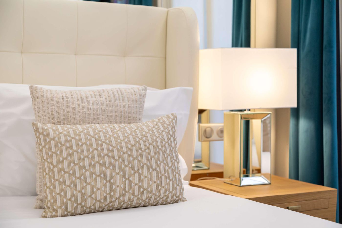 Hotel-Camille-Paris-Gare-De-Lyon-Tapestry-Collection-By-Hilton-Room-49