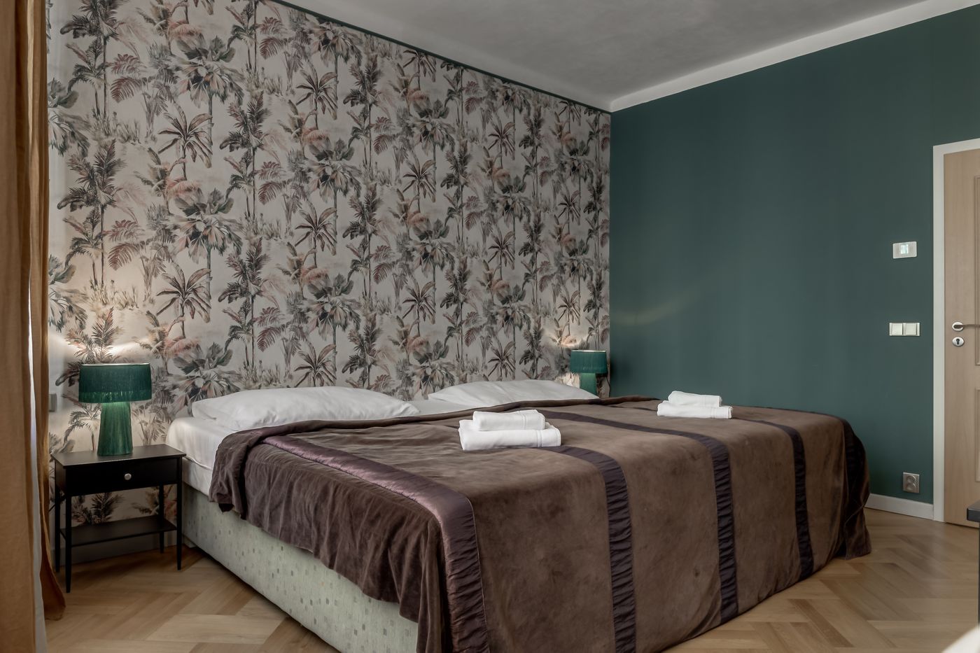 Louren---The-Bridge-Inn-Room-13