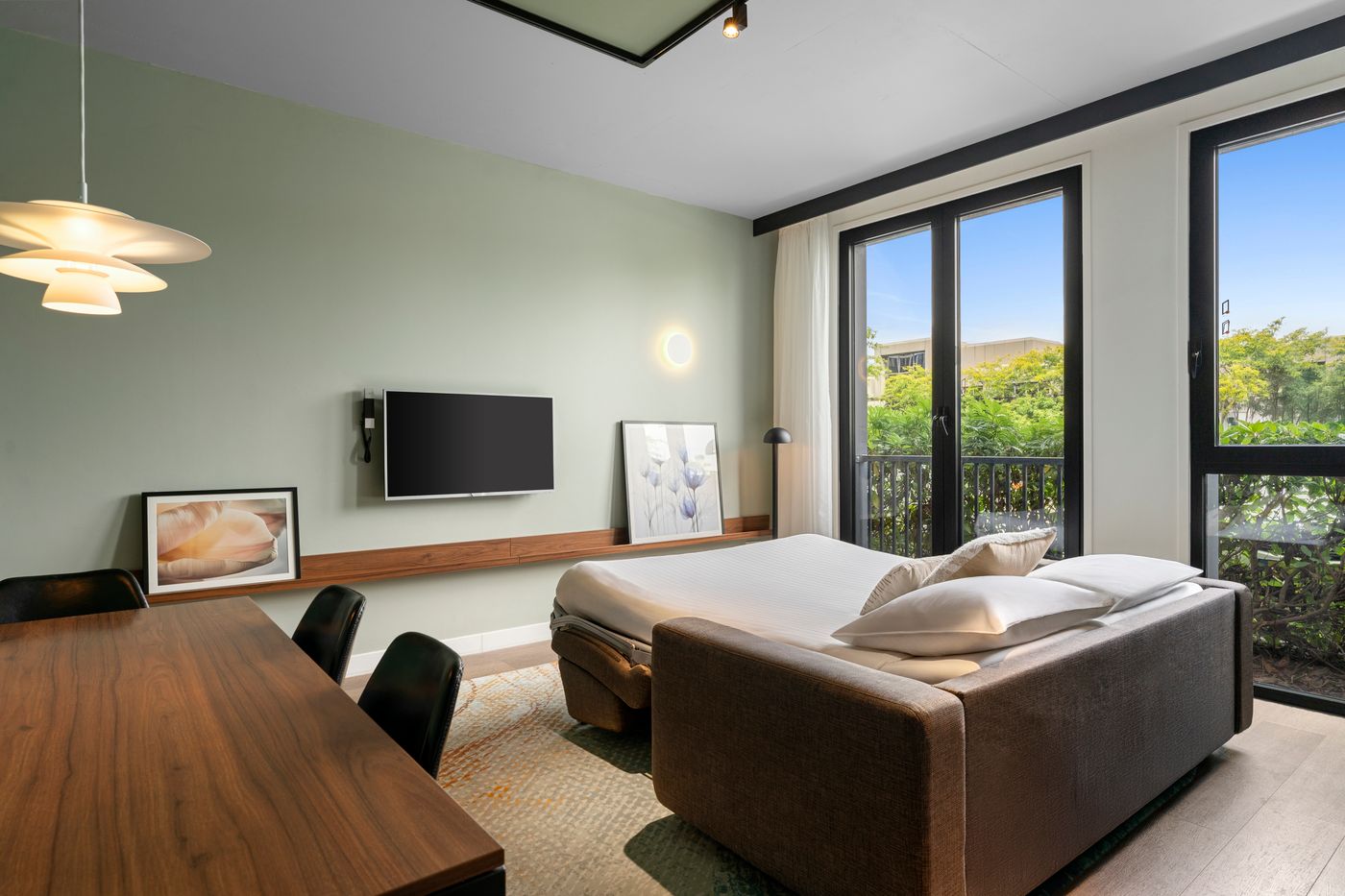 Corendon-Urban-Amsterdam-Schiphol-Airport-Room-6