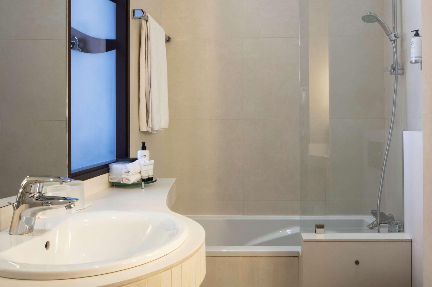 Regent-s-Garden---Astotel-Room-34