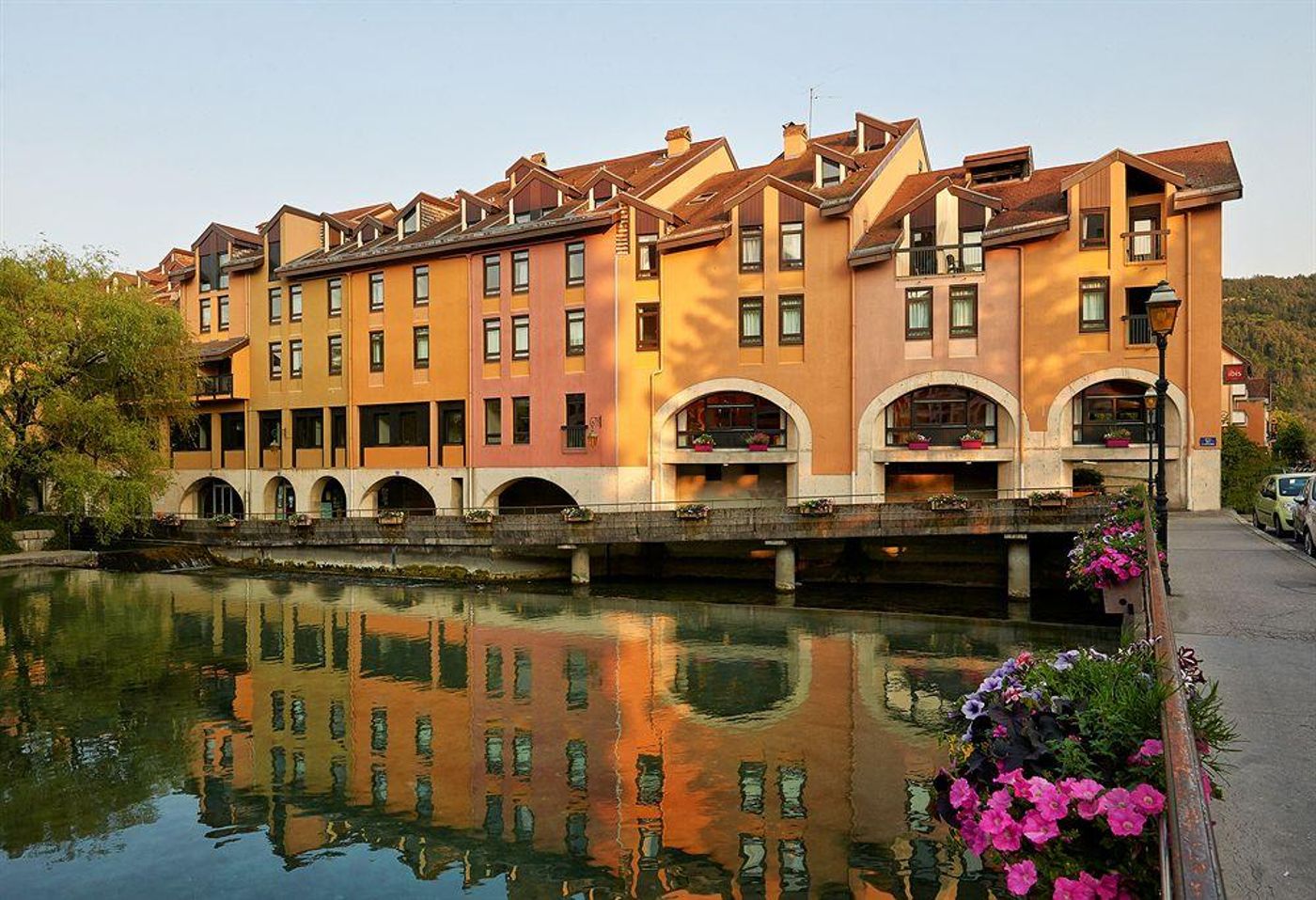 Ibis Annecy Centre Vieille Ville-France-Annecy-General view-6