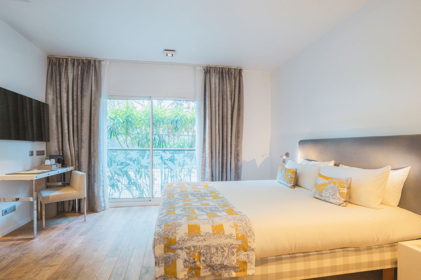 Kube-Hotel-St-Tropez-Room-41