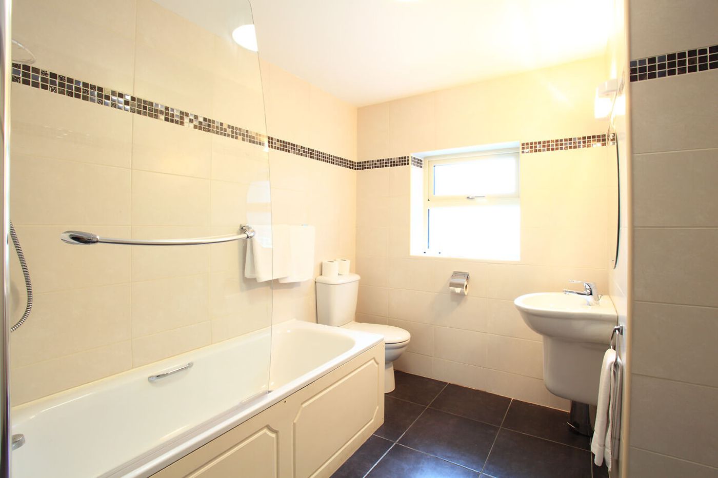 O'Donnabhain's Guesthouse-Ireland-KENMARE-Room-8