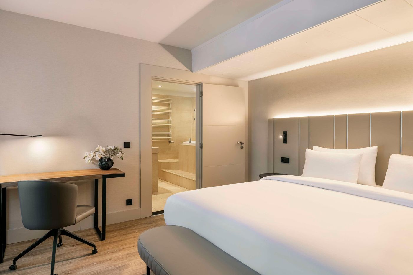 NH-Amsterdam-Centre-Room-40