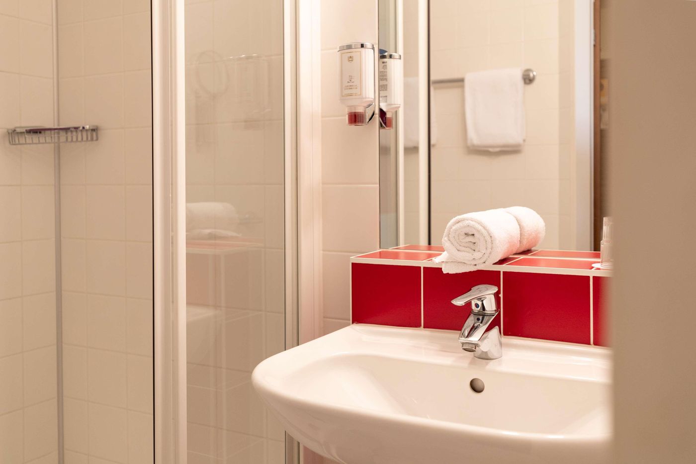 Senator - Austria - Vienna - Room - 7