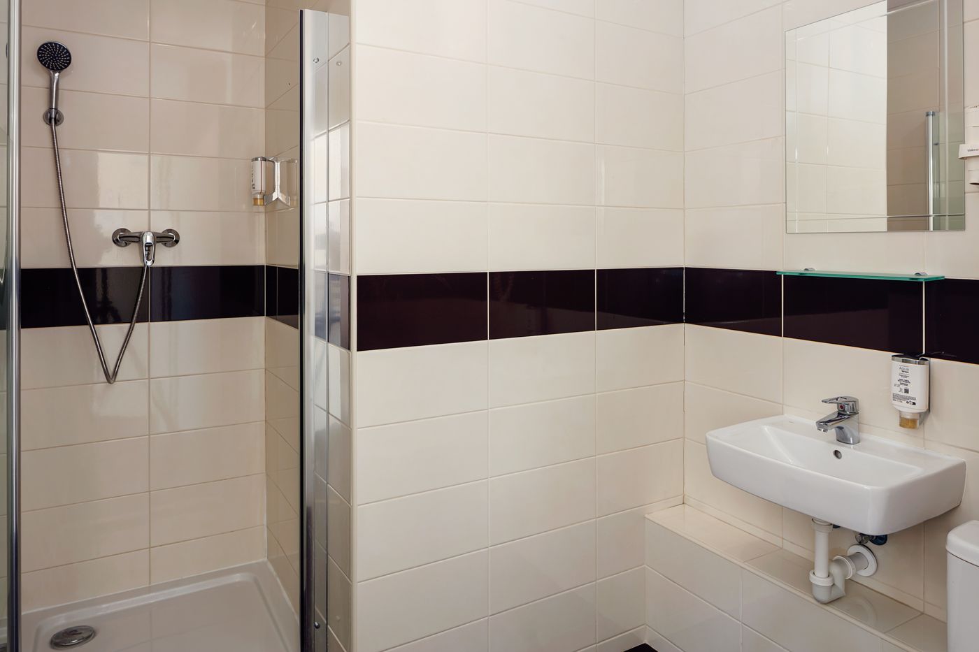 Superior-Hotel-Room-31