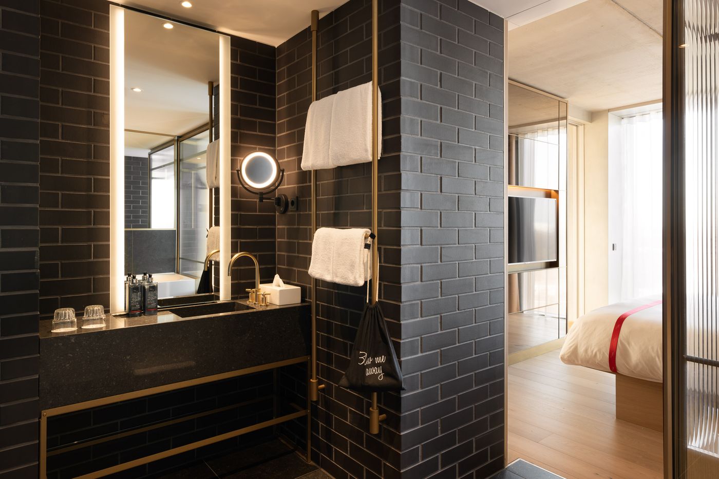 Ruby-Emma-Hotel---Bar-Room-21