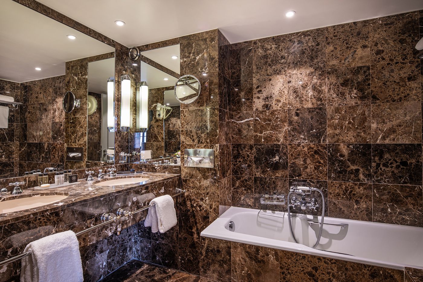 Warwick-Brussels-Room-36