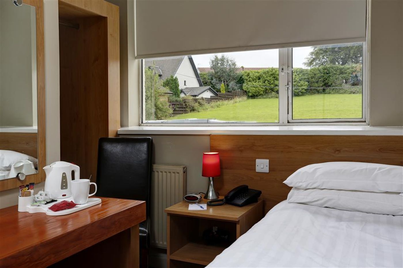 The Titan-United Kingdom-Clydebank-Room-6