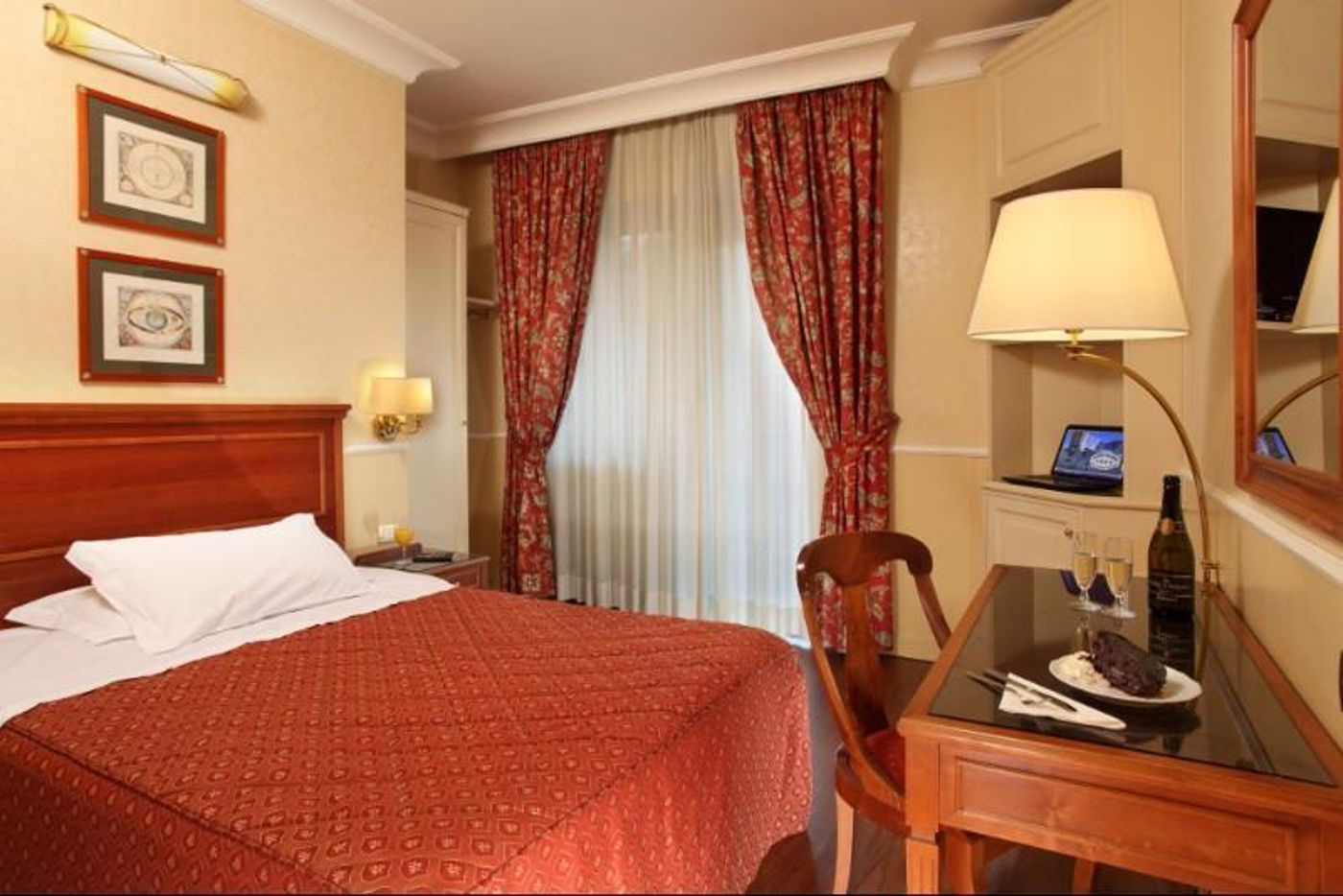 Cristoforo-Colombo-Room-20