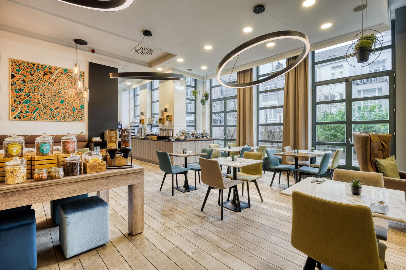 Holiday-Inn-Brussels-Schuman-Restaurant-14