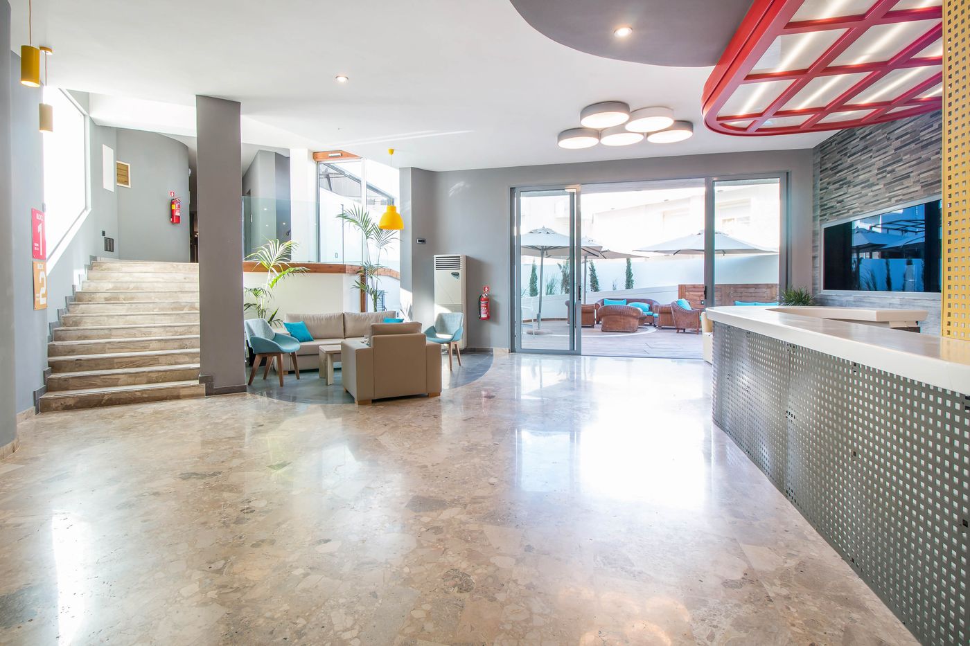 Sunny-Days-Apartments-Lobby-64