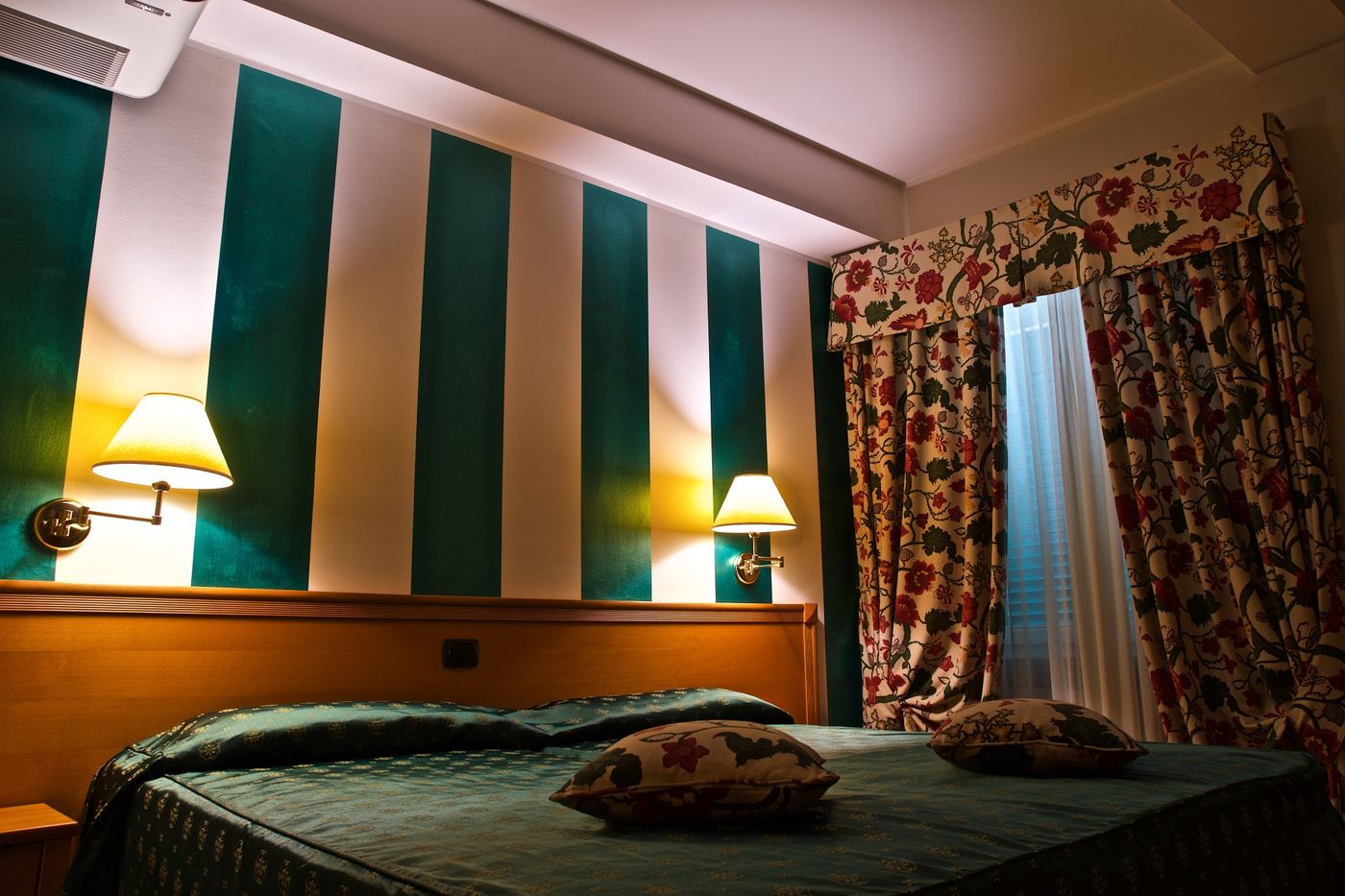 Hotel-La-Luna-Room-32