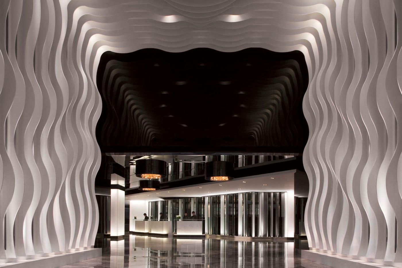 The-Mira-Hong-Kong-Lobby-8