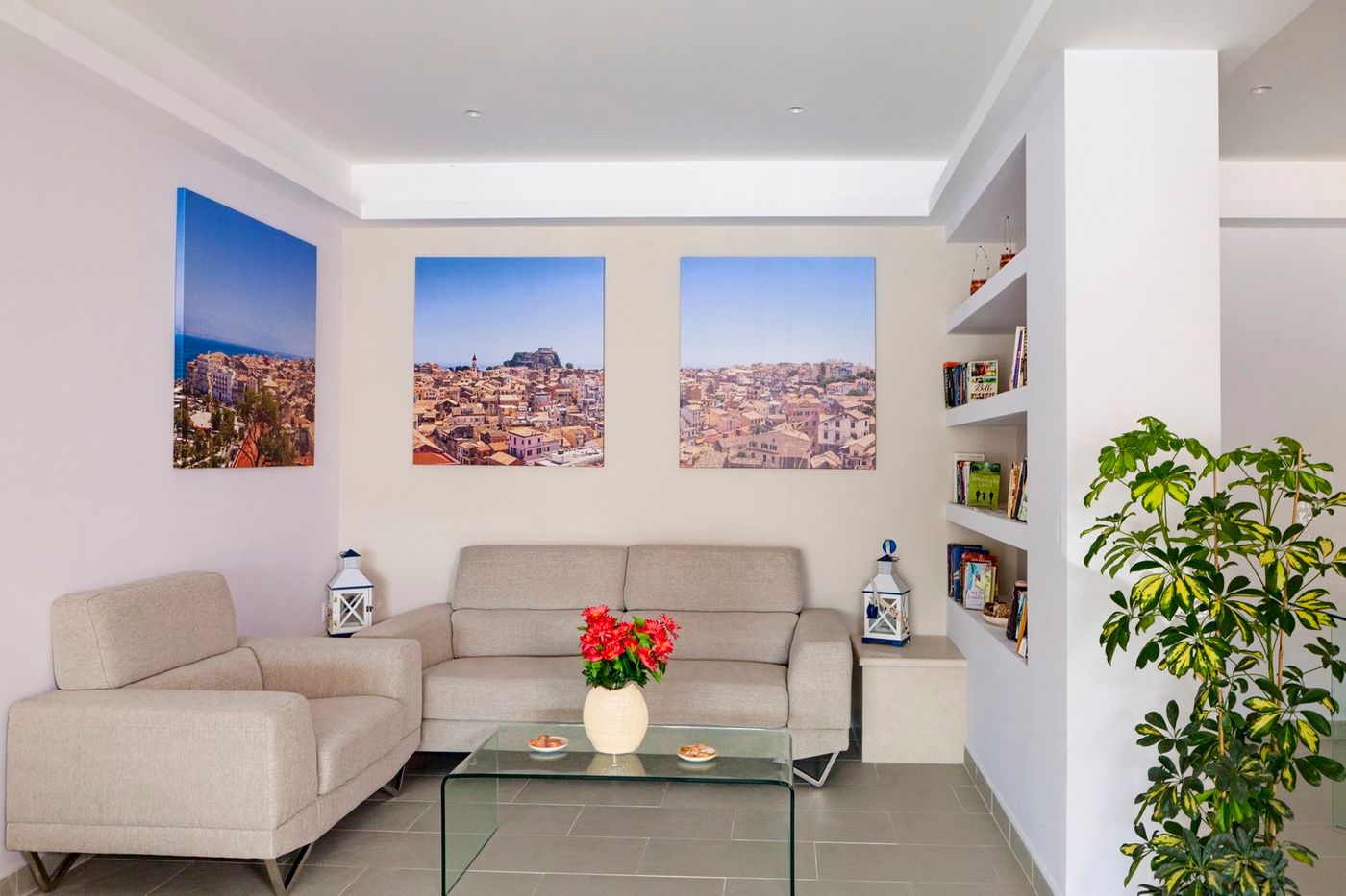 Melina-Bay-Boutique-Lobby-9