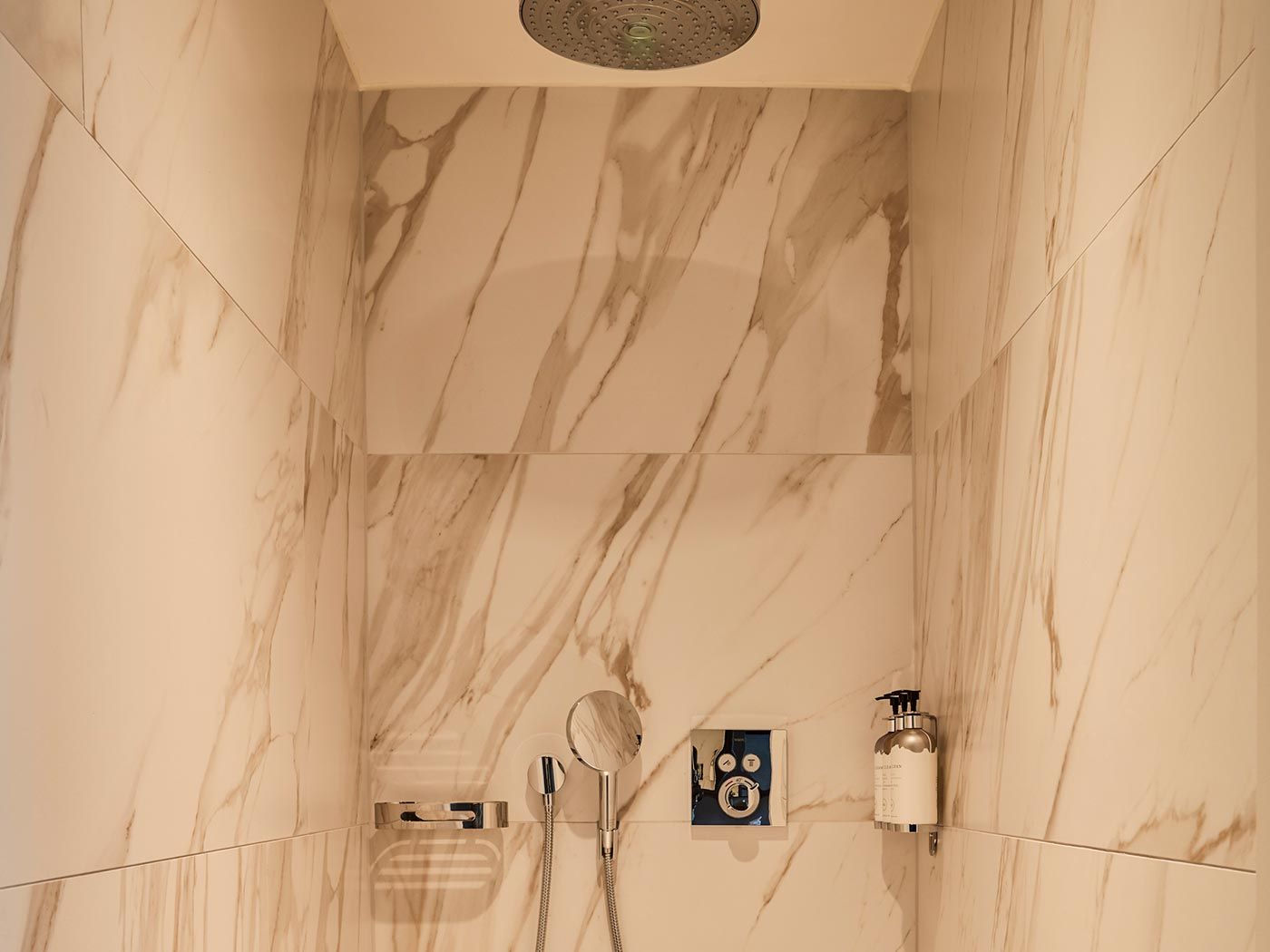 Sir-Adam-Hotel--part-of-Sircle-Collection-Room-51