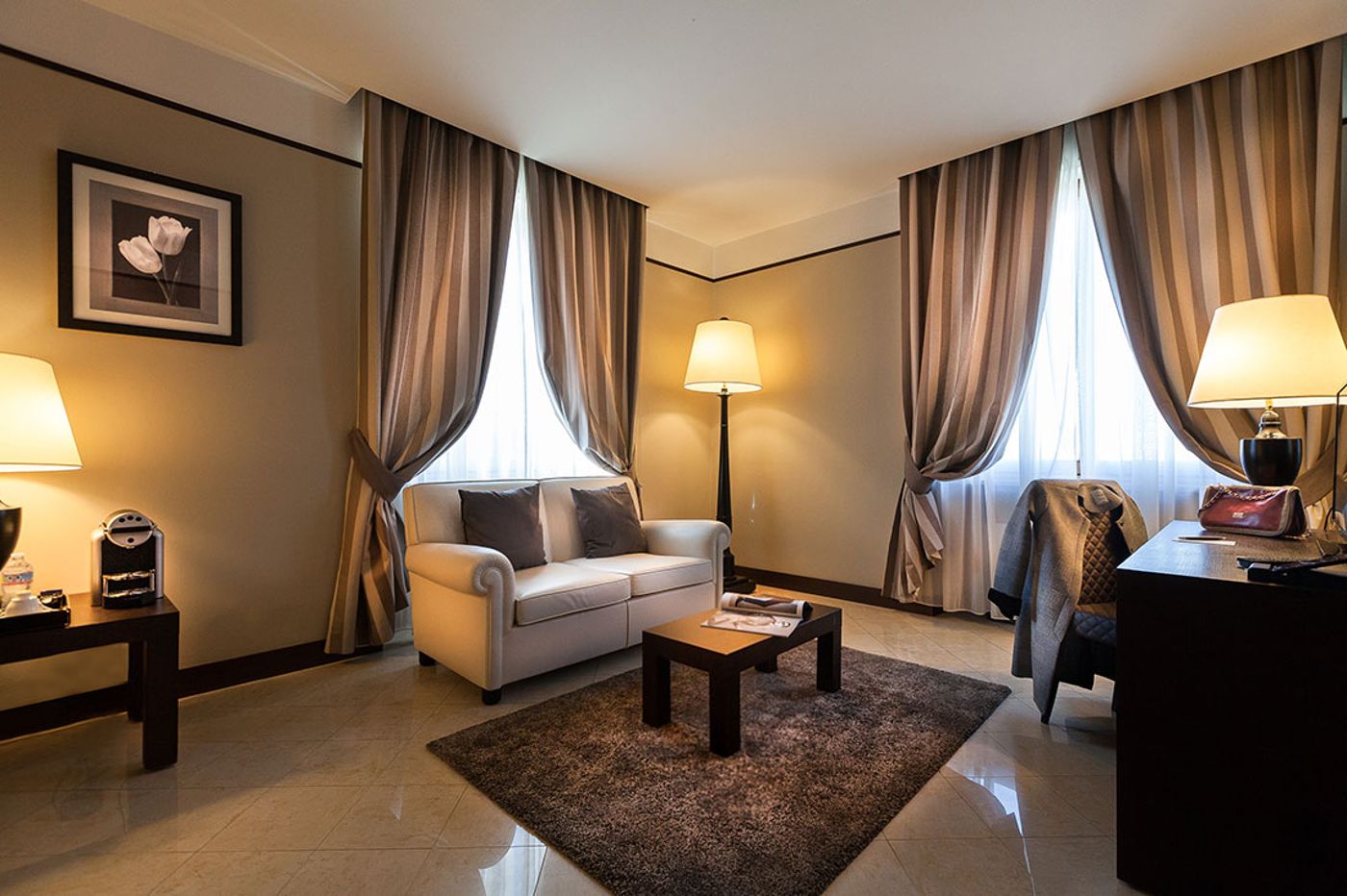 TH-Roma---Carpegna-Palace-Room-7