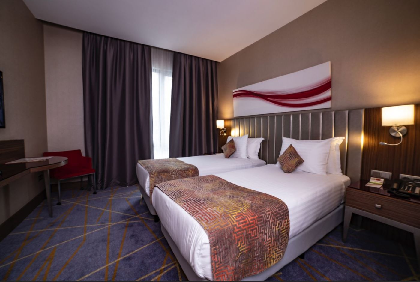 Ramada-by-Wyndham-Istanbul-Alibeykoy-Room-21