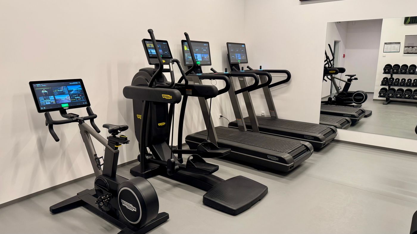 Holiday-Inn-Prague-Congress-Centre-Sports-and-Entertainment-54