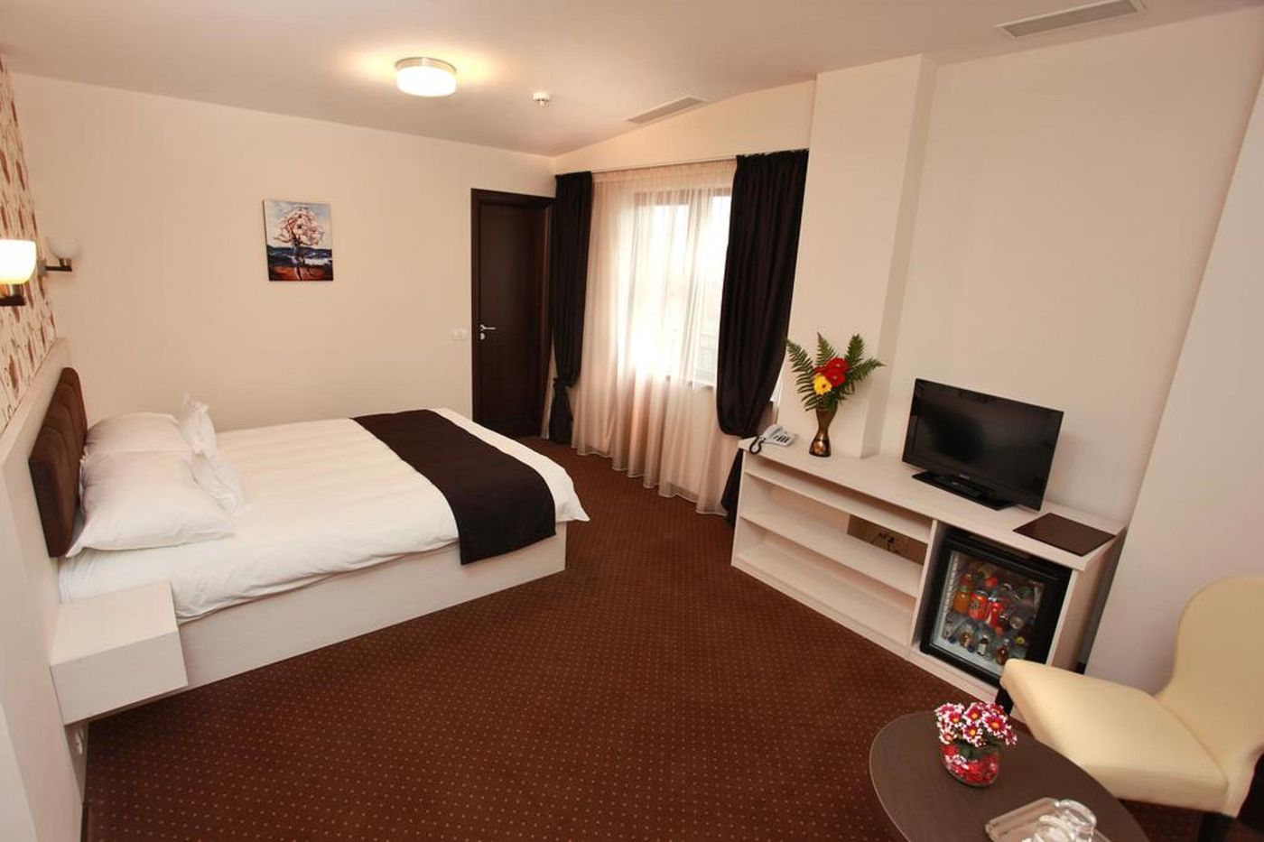 West Plaza Hotel Bucharest - Romania - BUCHAREST - Room - 8