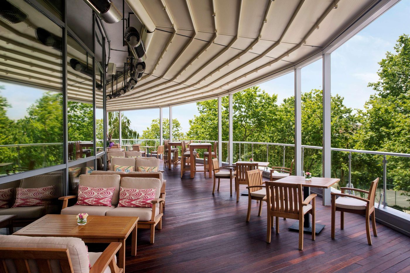 Conrad-Istanbul-Bosphorus-General-view-77
