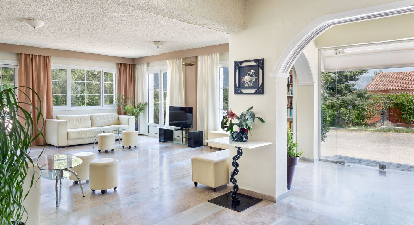 Victoria-Hill-Lobby-44