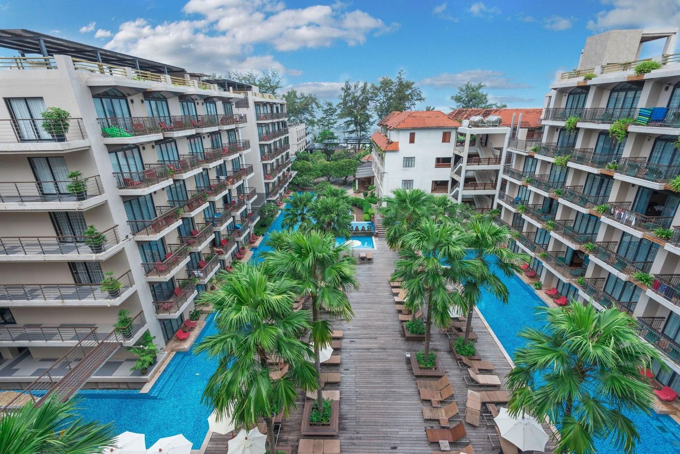 Baan-Laimai-Beach-Resort-General-view-1