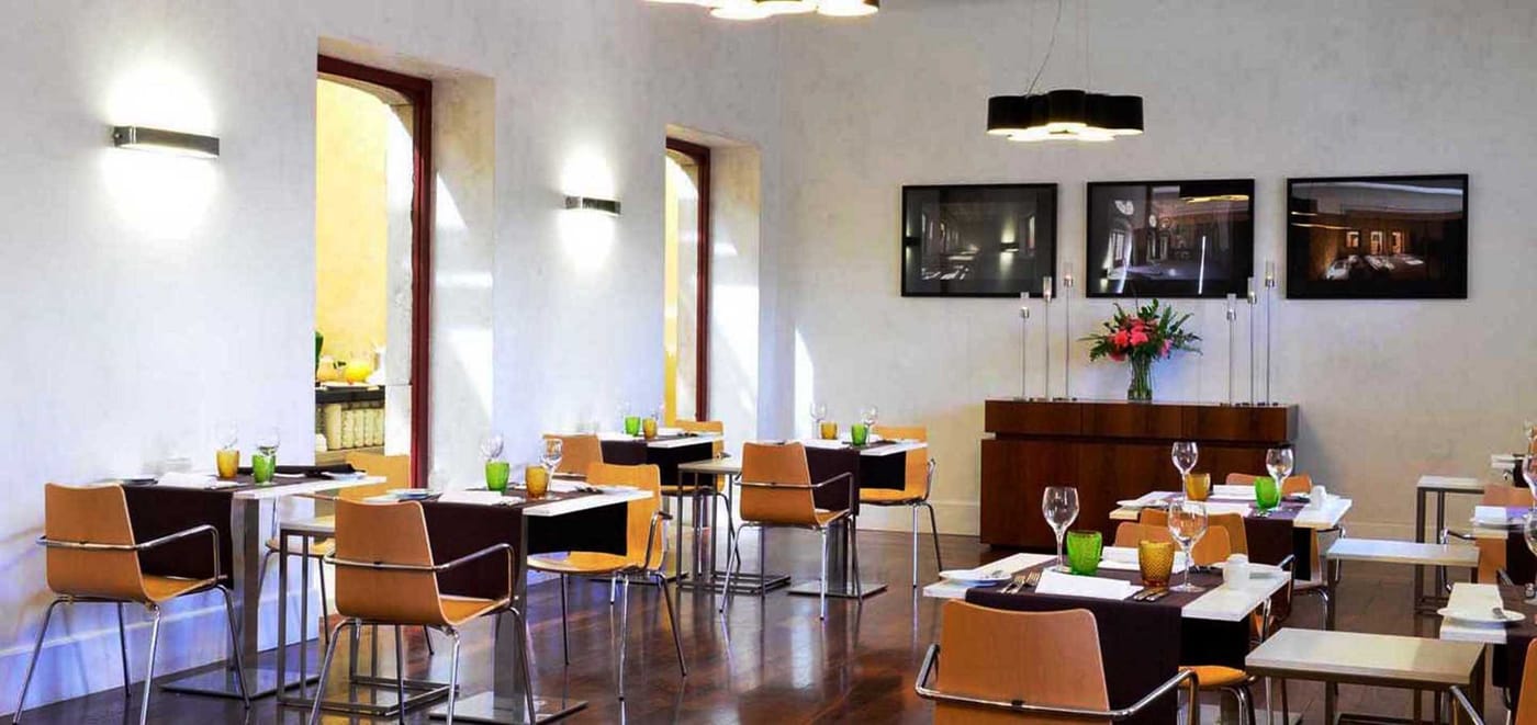 Pousada-Palacio-de-Estoi-Bar-28